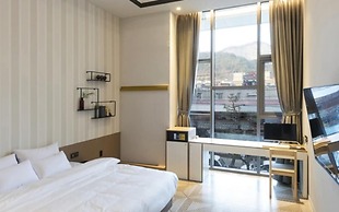 Hound Hotel Changwon - Jinhae Yongwon