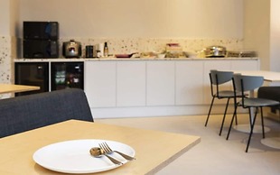 Hound Hotel Changwon - Jinhae Yongwon