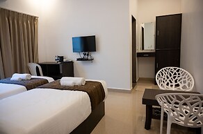 Aaria Hills