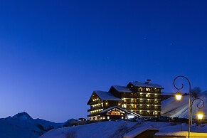 Ours Blanc Hotel & Spa