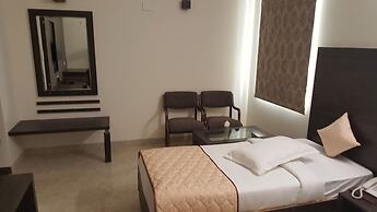 Hotel Kanishk
