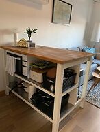 StayPlus Central 1BR  Apartment