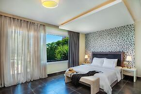 Sunny Villas Resort & Spa