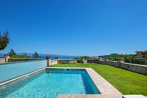 Sunny Villas Resort & Spa