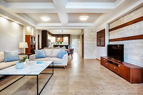 Sunny Villas Exclusive