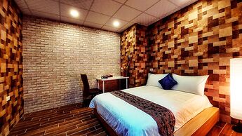 SUAO Backpackers