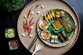 Silk Path Grand Hue Hotel
