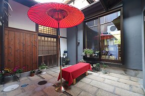 Uji Tea Inn