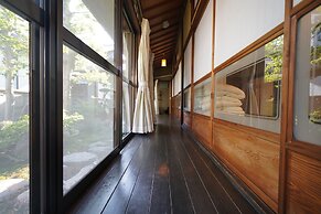 Uji Tea Inn