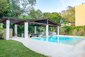 Uxmal 5 Bedroom Villa by RedAwning
