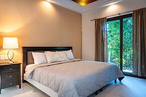 Uxmal 5 Bedroom Villa by RedAwning