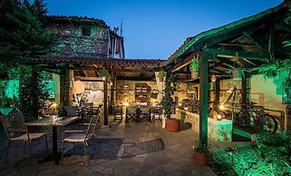 Hagiati Traditional Hotel