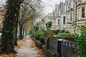 The Suite, 82 Cathedral, Private Parking