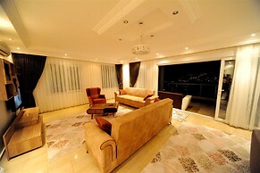 Villa with Majestic Views 1032