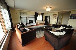 Villa with Majestic Views 1036