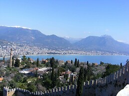 Villa with Majestic Views 1036