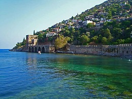 Villa in Alanya With Breathtaking Views 1035
