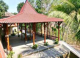 Bina Karya Guesthouse