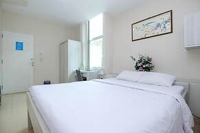 Blossom Resident Blok M