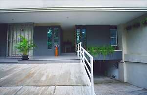 Blossom Resident Blok M