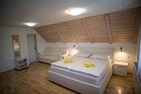 Villa Lika Annex