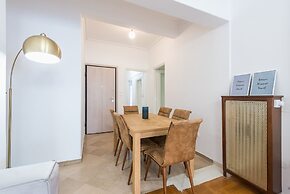 Victoria Queens Suites Apartments