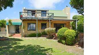 Bermuda Capri Cape Town