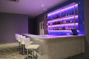 SR Boutique Hotel