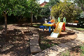 B b S Elia Villa Surrounded by Greenery Inside the Historic Dubini Par