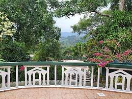 Sinharaja Park Hotel