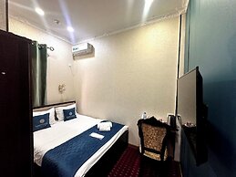 Sapphire Hotel
