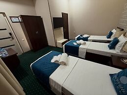 Sapphire Hotel