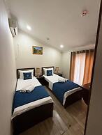Sapphire Hotel