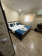 Sapphire Hotel