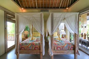 Hibiscus Guest Suitebest Breakfast in Bali