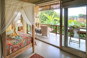 Hibiscus Guest Suitebest Breakfast in Bali