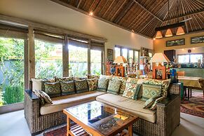 Hibiscus Guest Suitebest Breakfast in Bali