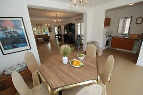 Guest house Anlave