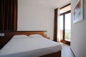Nuraghe Apartments
