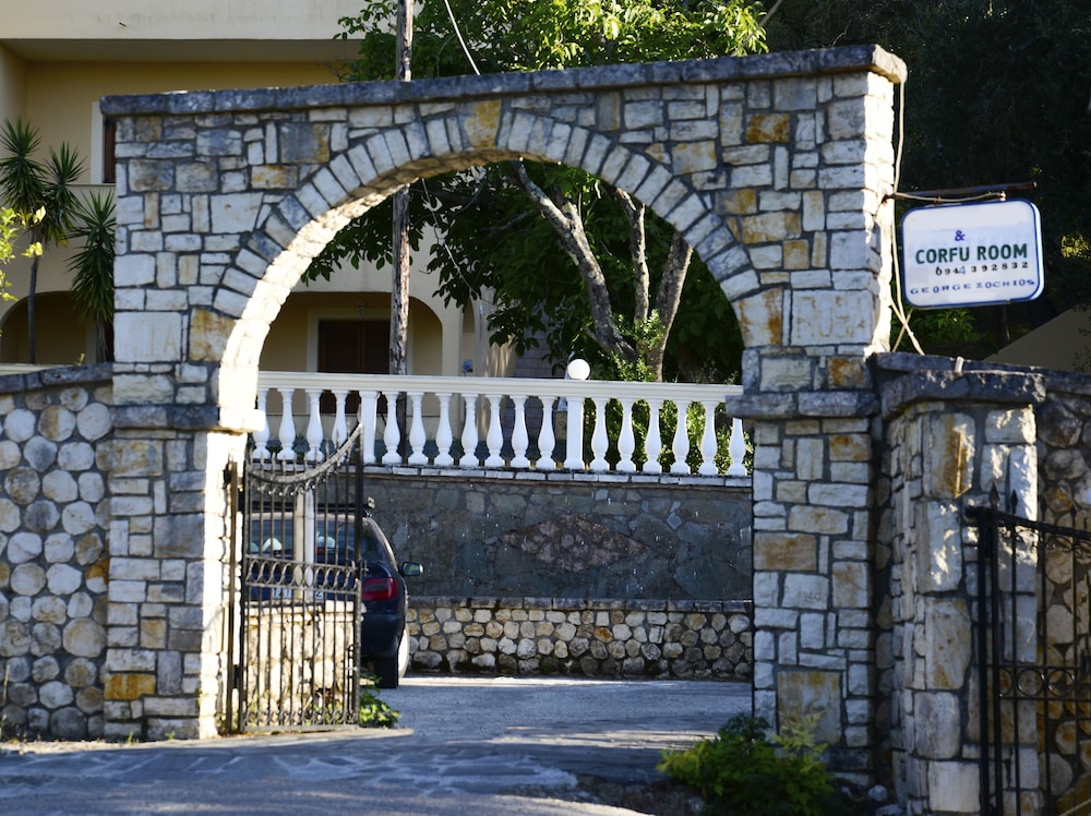 Corfu Room Apartments 1