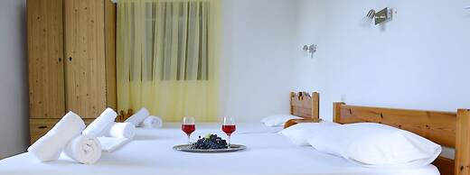 Corfu Room Apartments 1