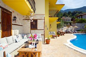 Room-authentic Boutique Hotel