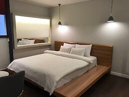 Sinan E.KKLIM Hotel