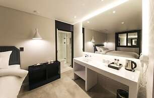 Sinan E.KKLIM Hotel