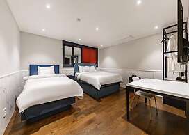 Sinan E.KKLIM Hotel