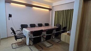 Hotel Gulmohar Grand