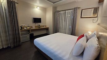 Hotel Gulmohar Grand