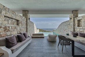 Aliv Stone Suites & Spa