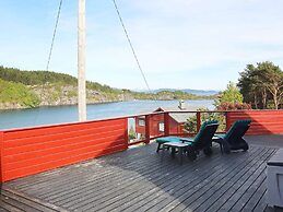 4 Star Holiday Home in Klokkarvik