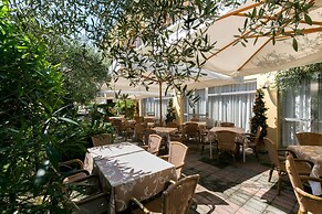 Hotel Serenella